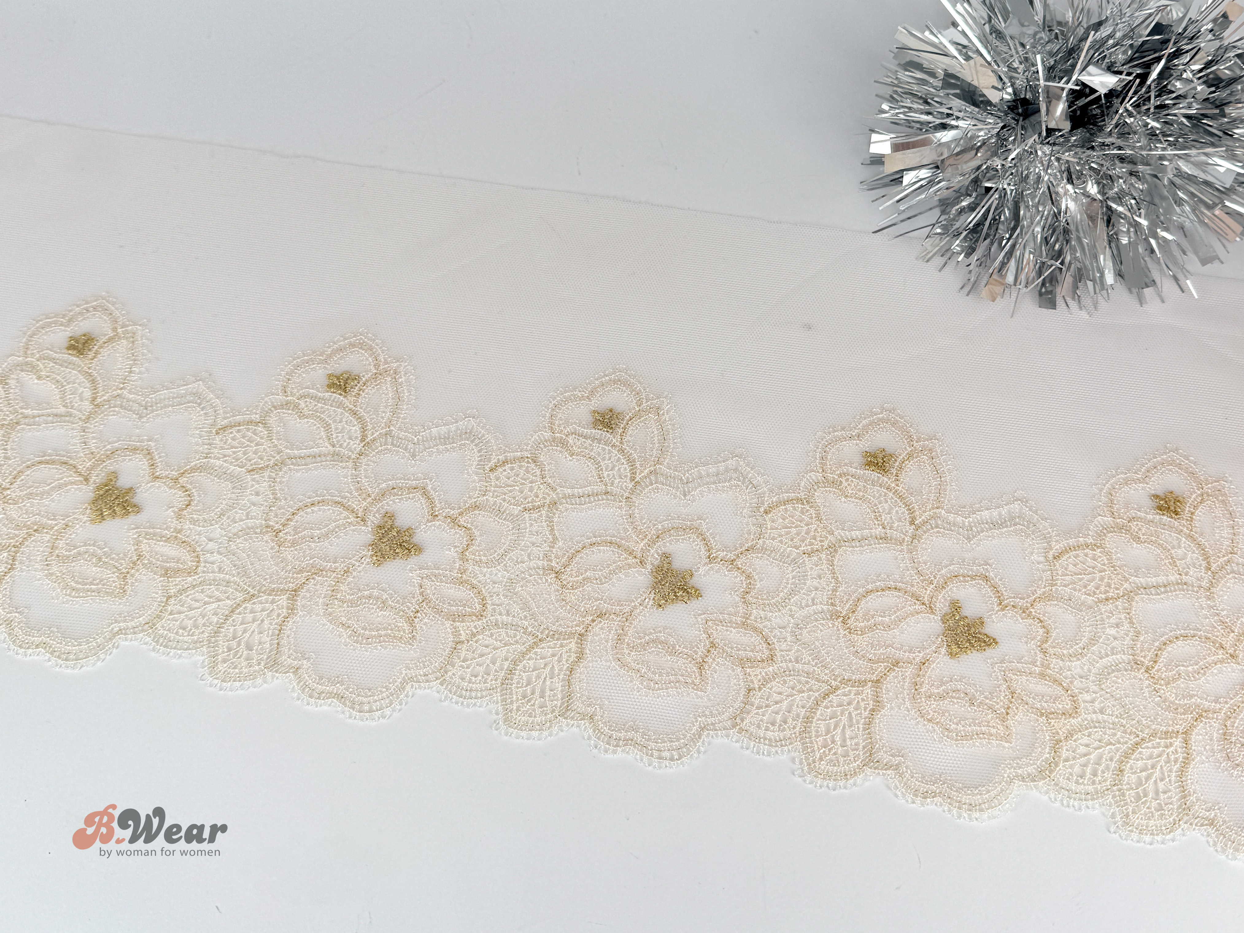 Champagne lace with floral embroidery - 3