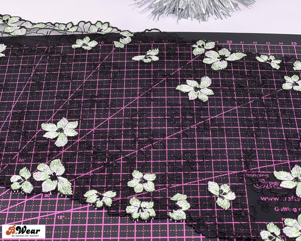 Black non-stretch lace with Whitegreen flowers - 17 cm