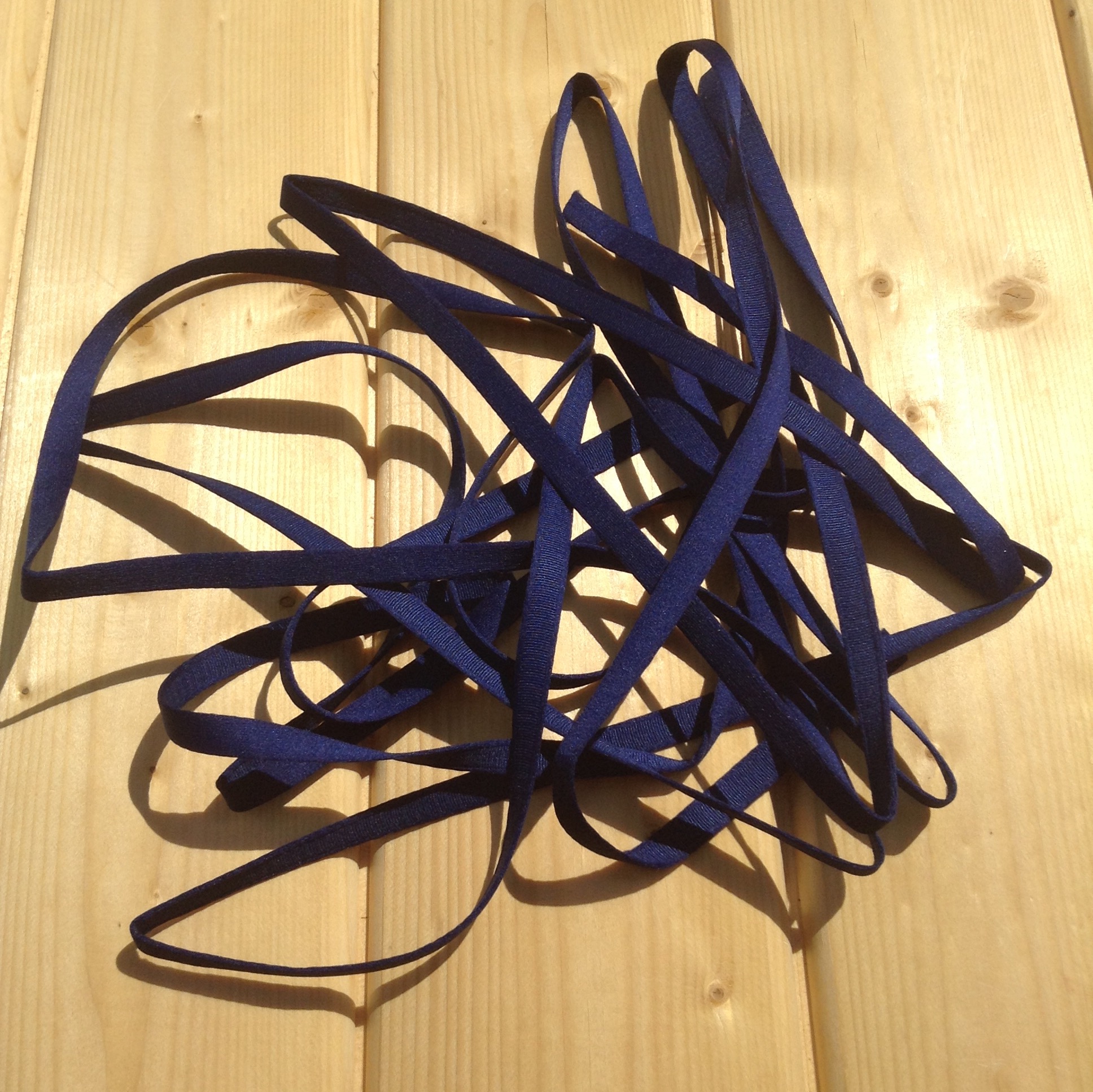 Channeling in Navyblue - 10 mm