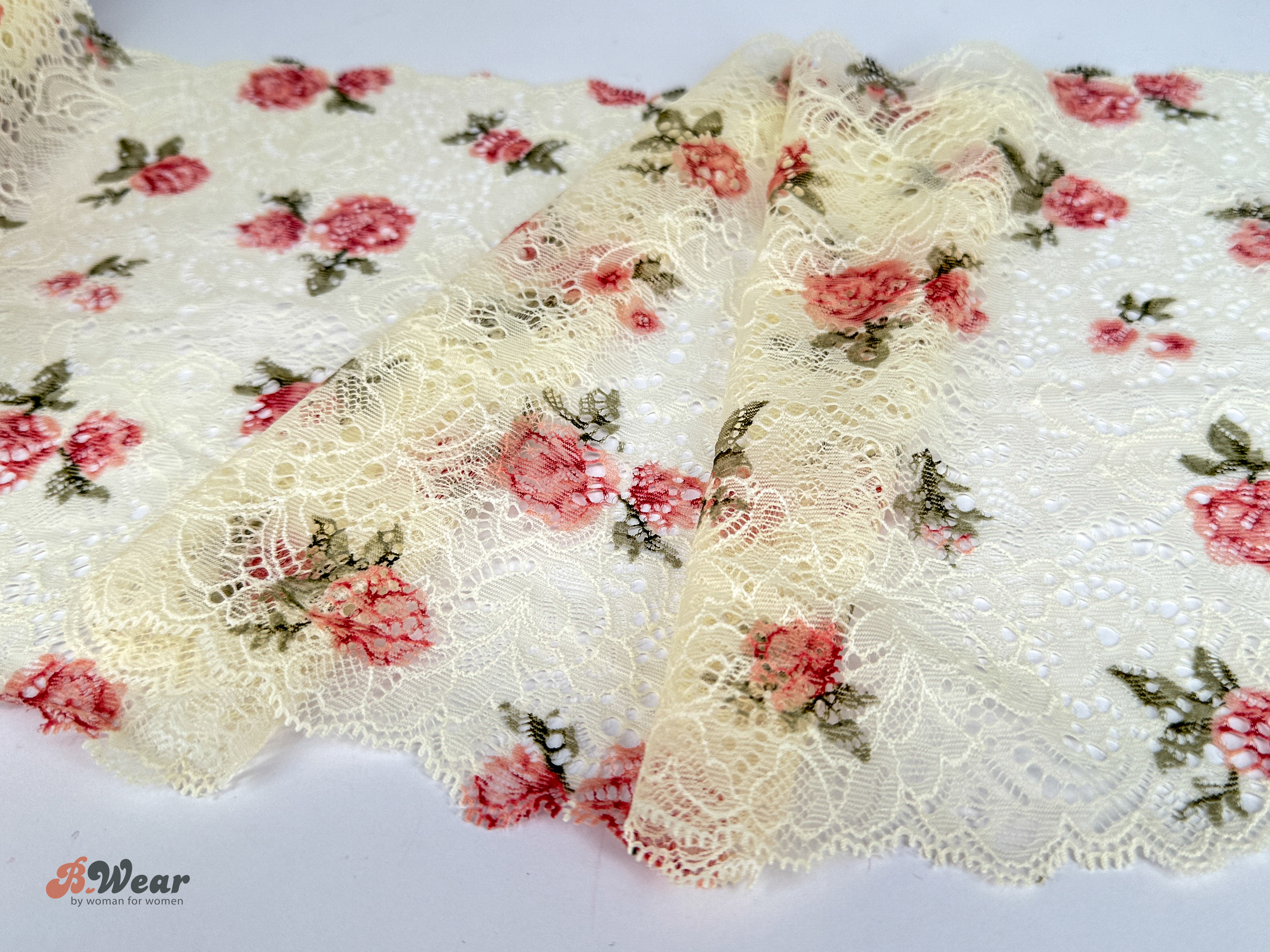 Ivory Stretch lace with red roses - 21 cm - 2
