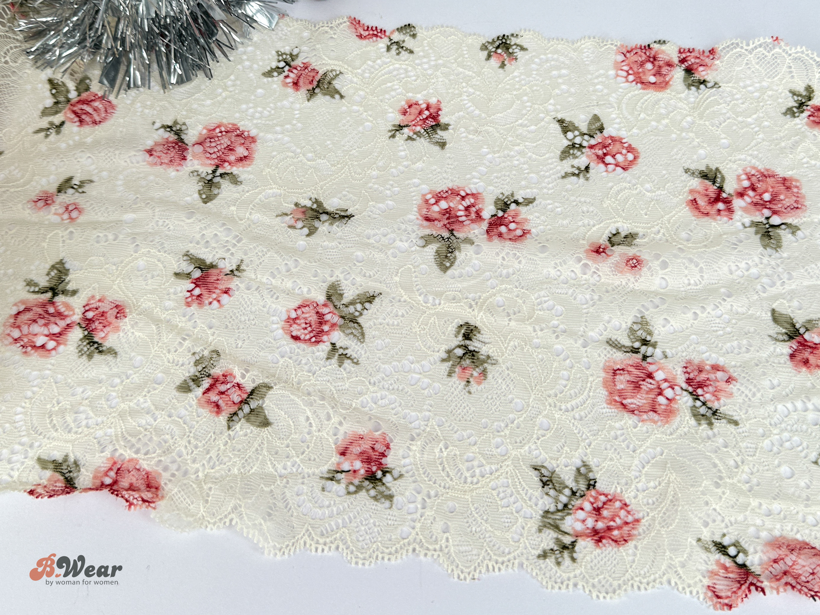 Ivory Stretch lace with red roses - 21 cm - 3