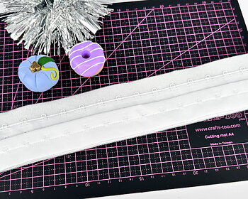 Hook & Eye White 3 rows - per meter
