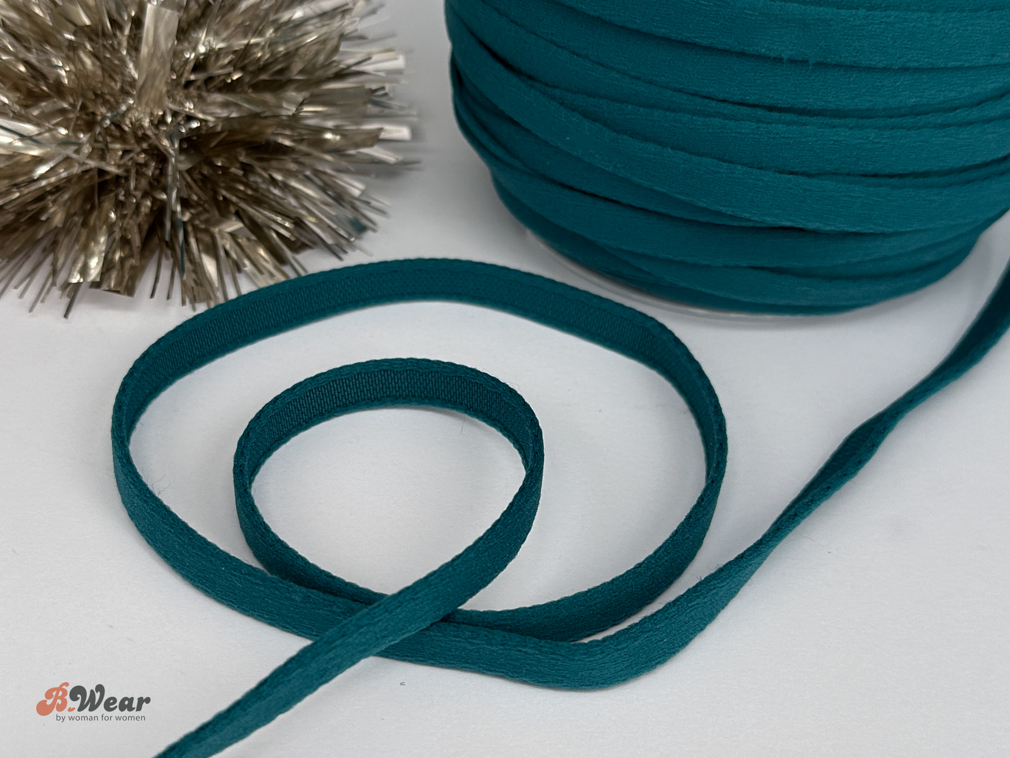 Channeling in Dark teal green - 10 mm