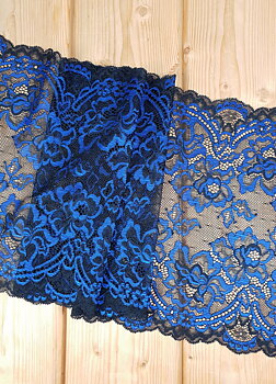 Black stretch spets with royal blue flowers 