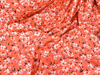 Matt Orange badtyg med söta vita blommor