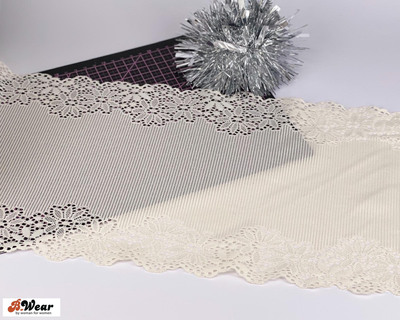 Beautiful & soft Rib Stretch lace in Ivory