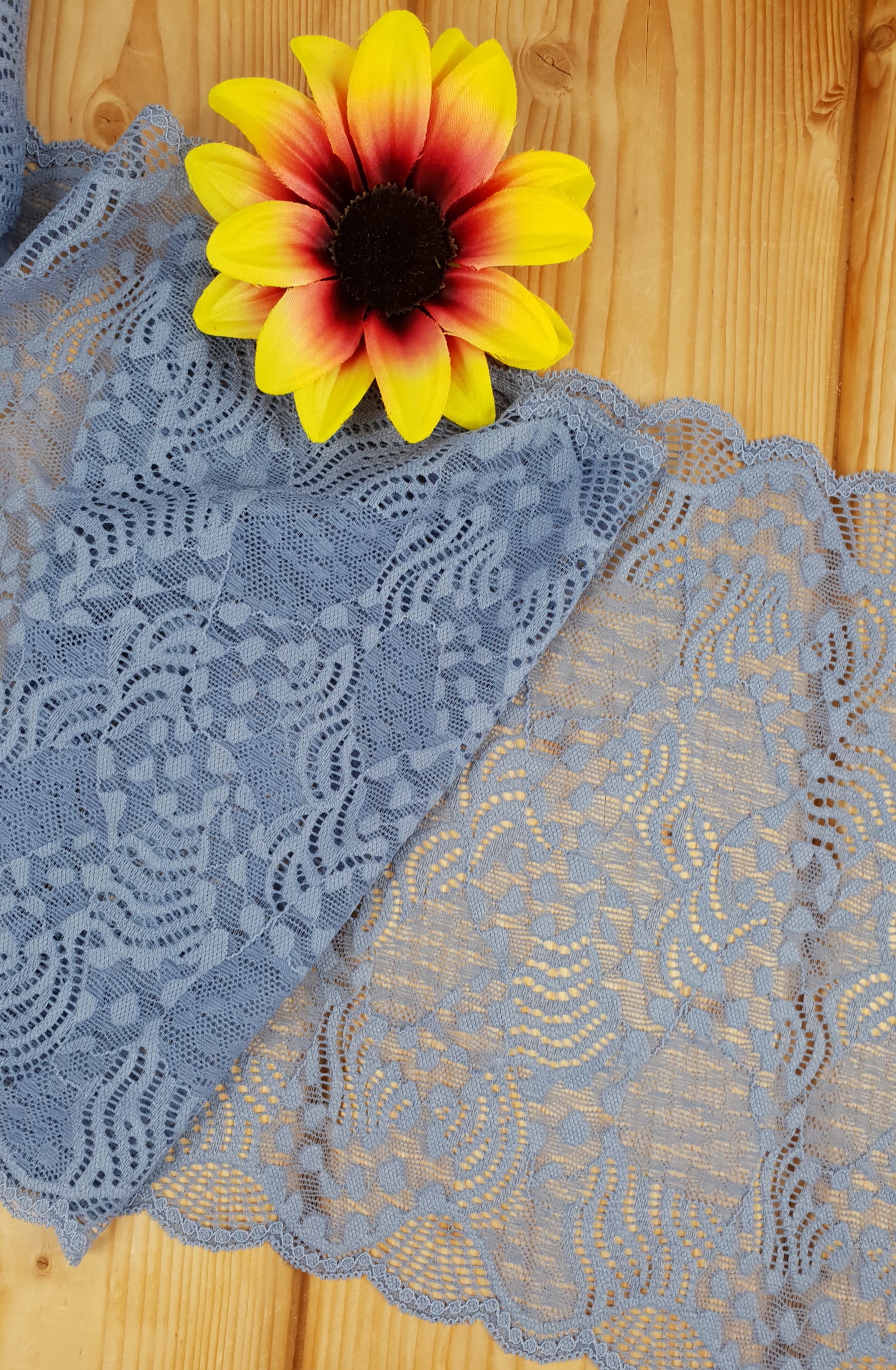 Bluegrey stretch lace