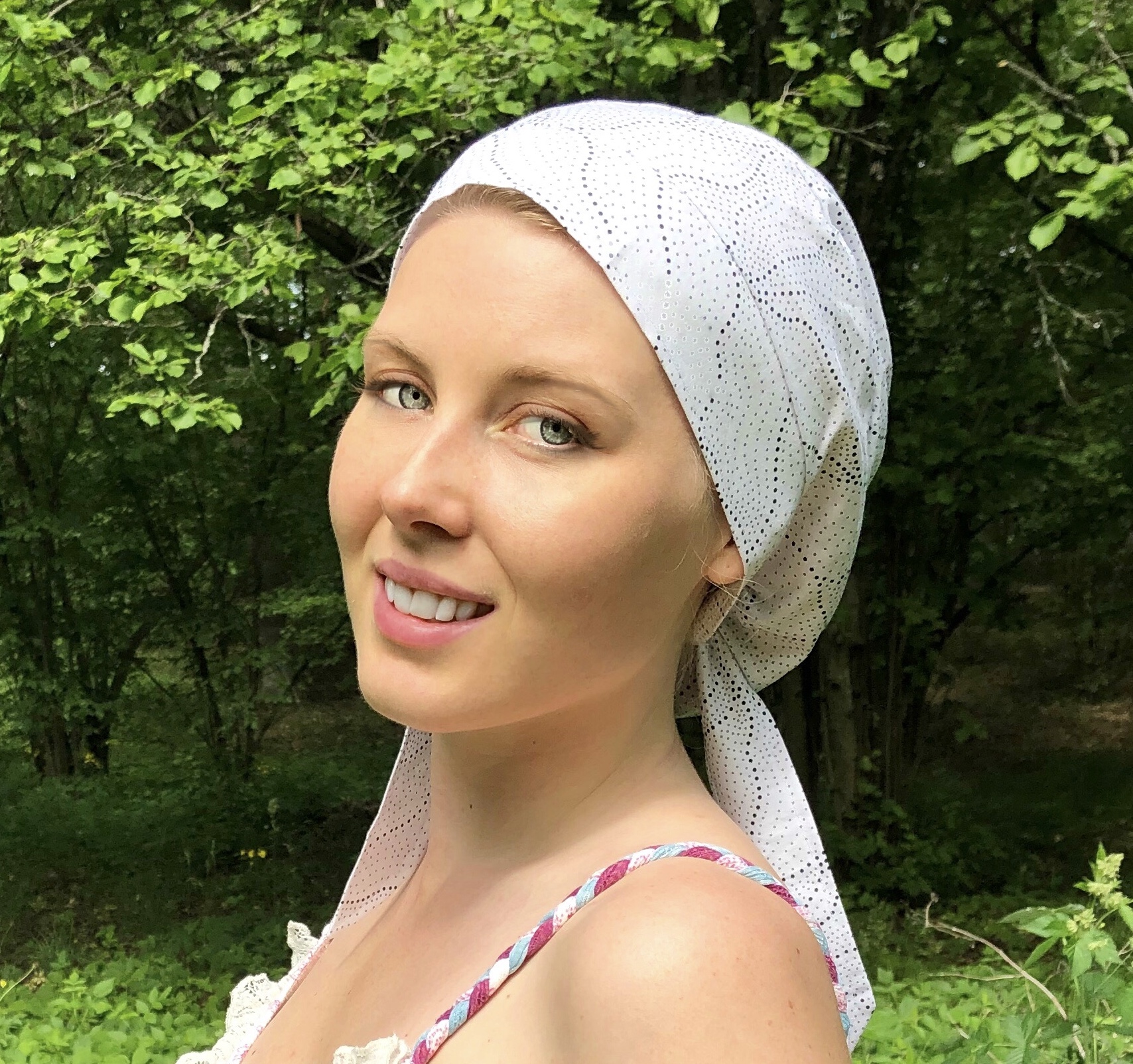 Turbaner och sjalar, Amanda