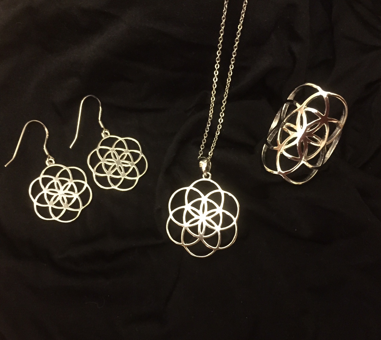 Seed of life - Örhängen, Hängsmycke inkl. kedja, Ring eller helt set i silver - 4