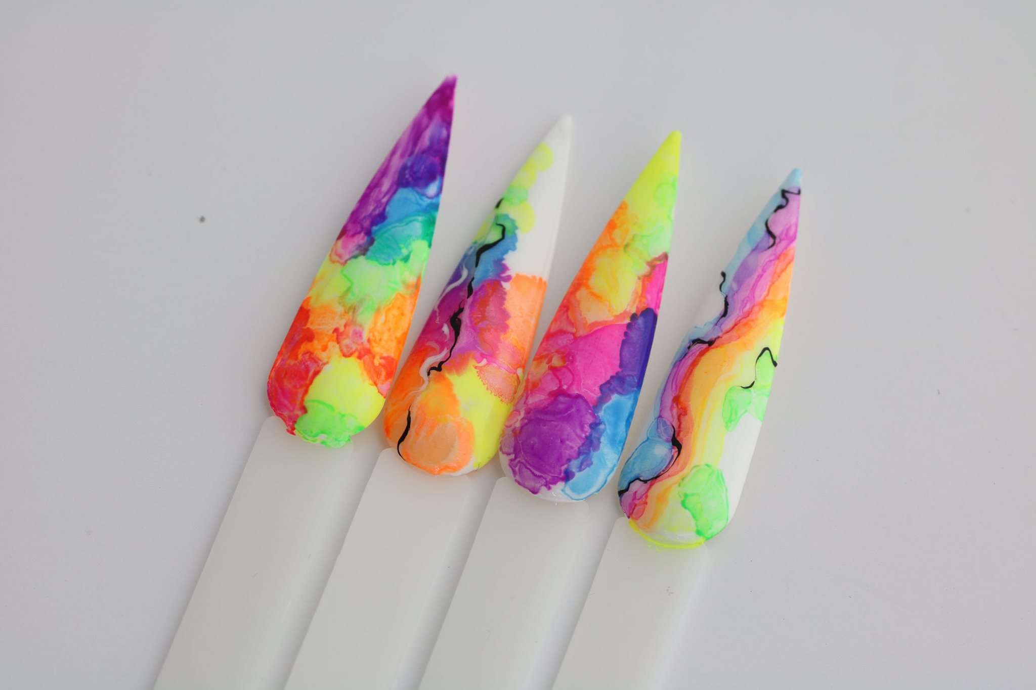 KIT Neon ThINK  - 2