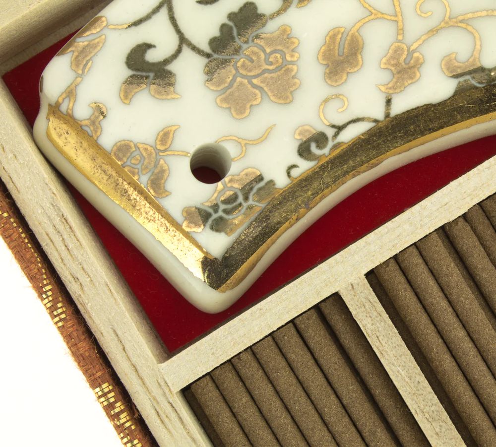 KYARA MOMOYAMA - Exceptional Aloeswood 36 SHORT STICKS - 3