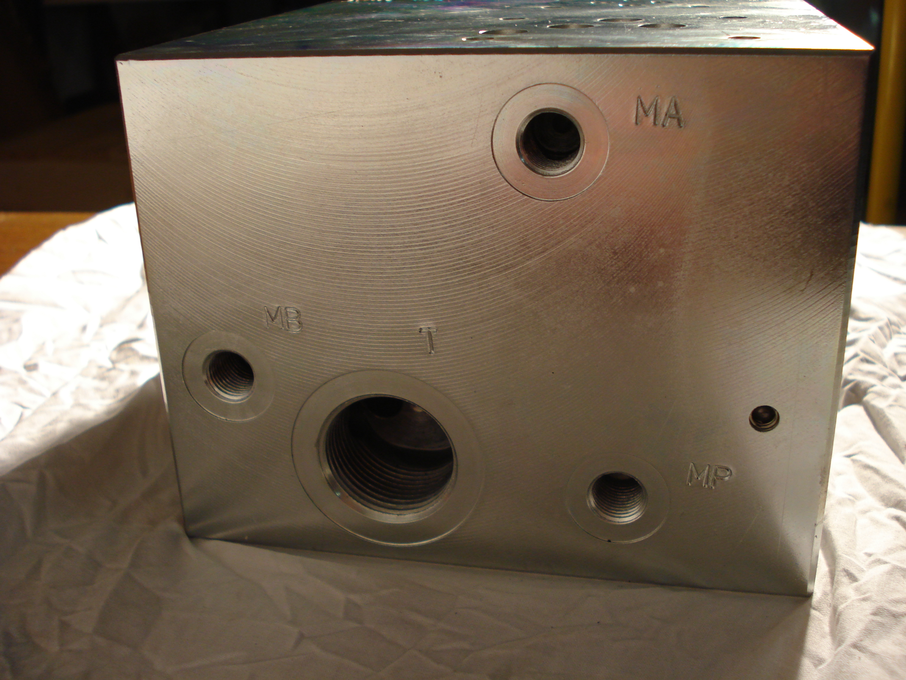 R-1000 Ventilblock stål JMS-1527 - 3