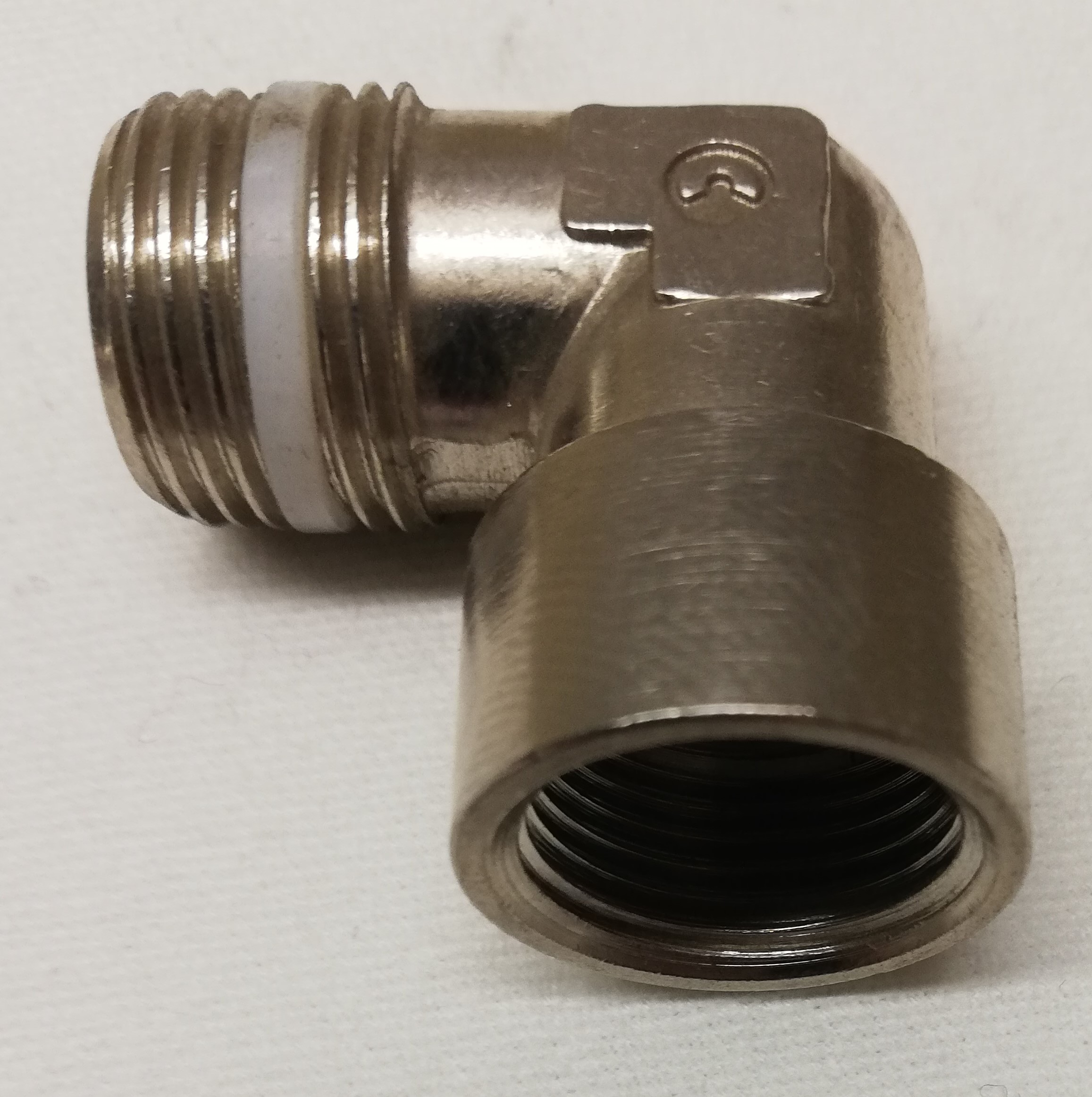 S2020 3/8-3/8 L-koppling inv-utv