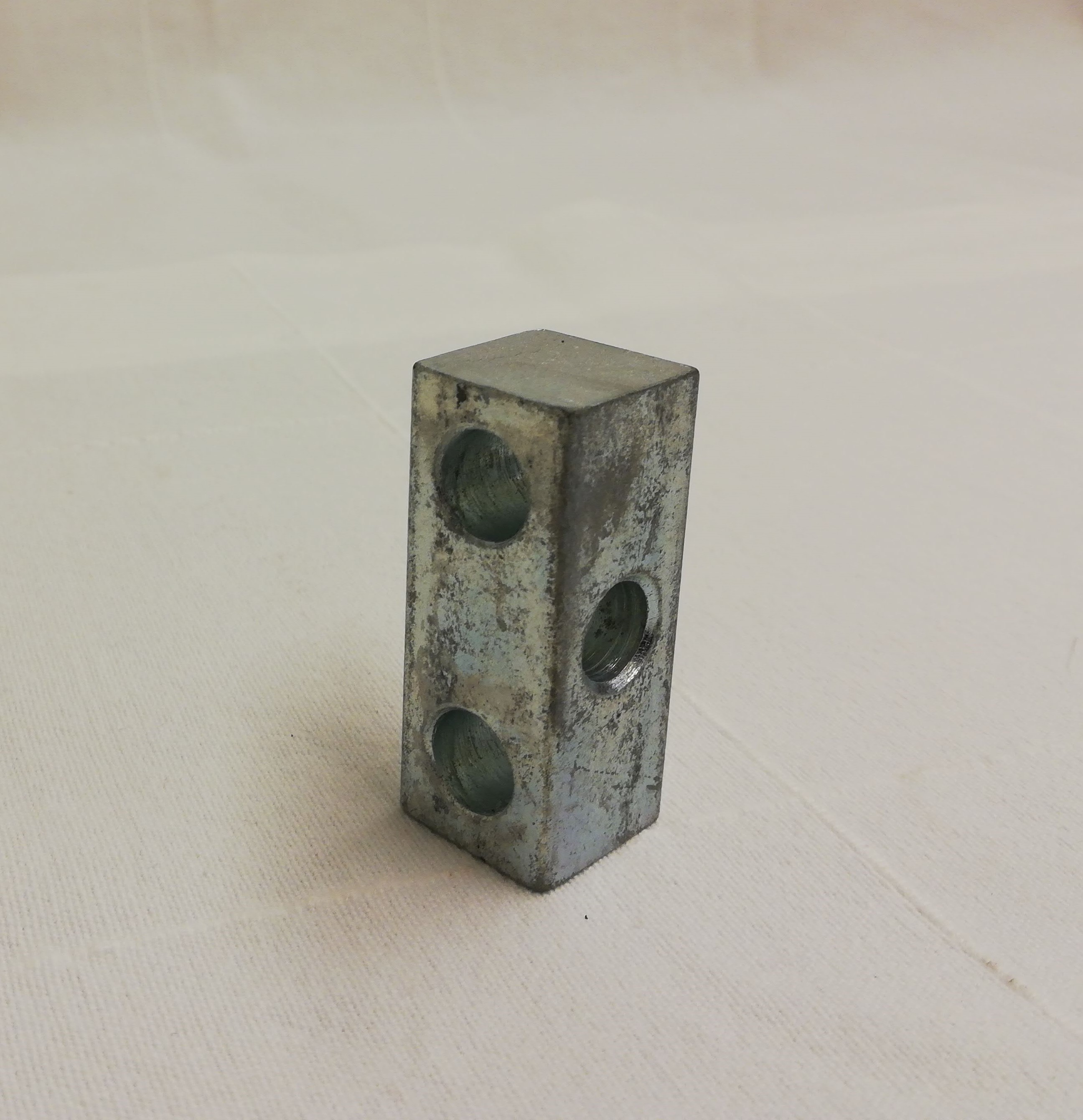 Stretch screws Mounting head ø11(3x)