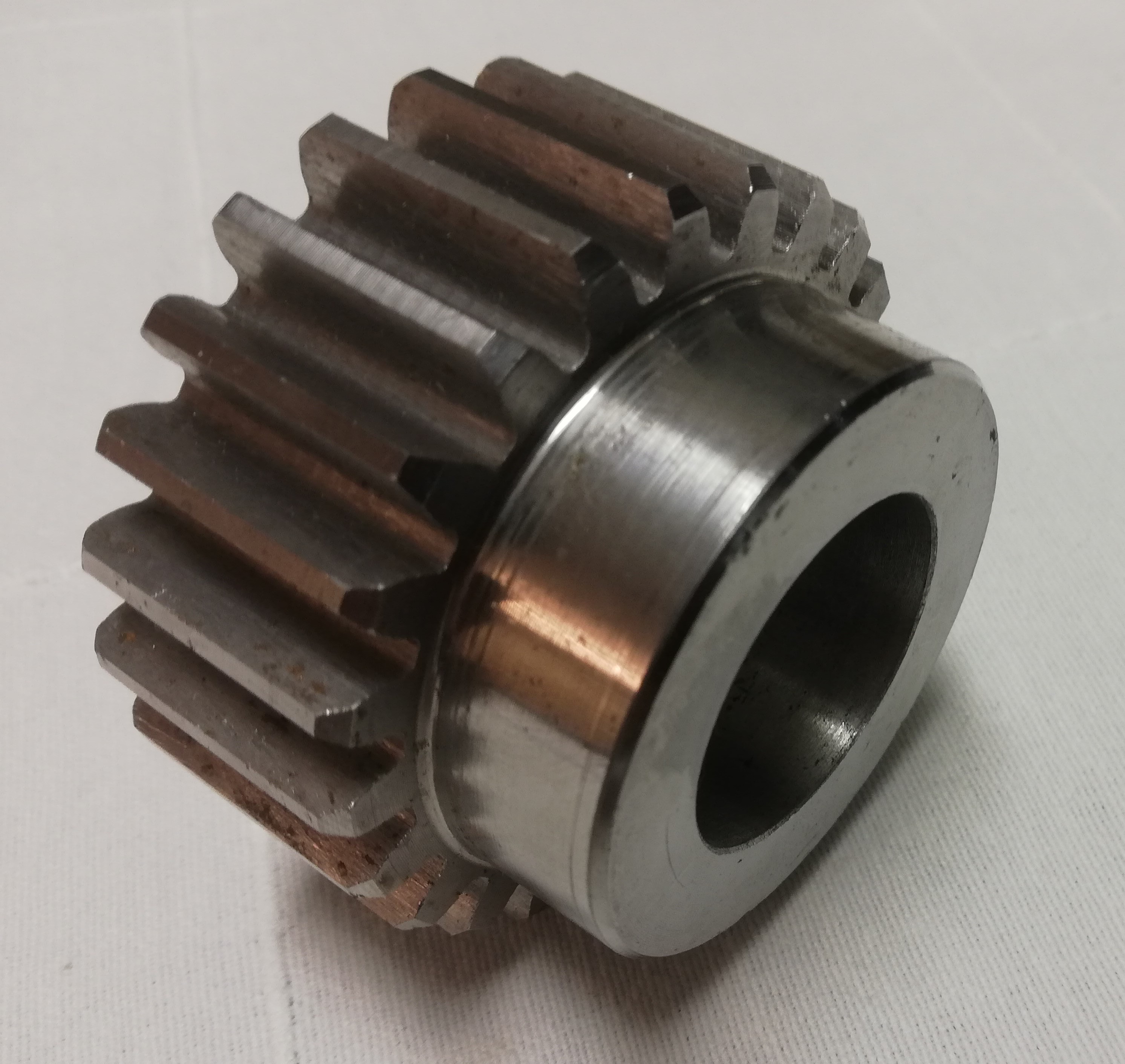 Kugghjul m=2,5,z=24. S-2524-25 axelhål 30H7