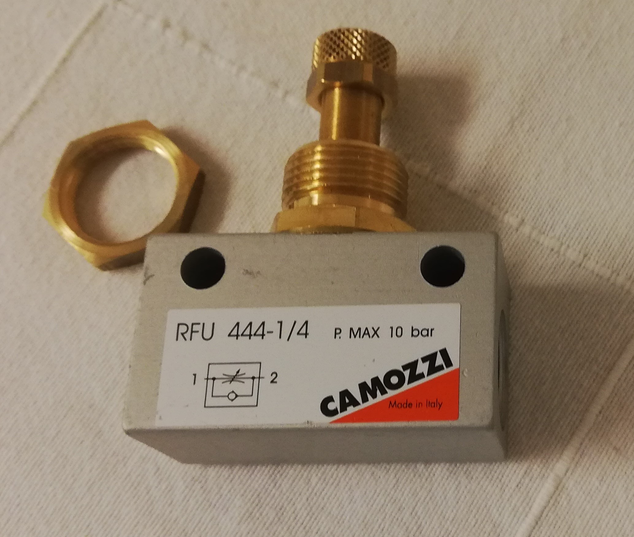 RFU 446-1 / 4 Stryp back valve for loose mounting