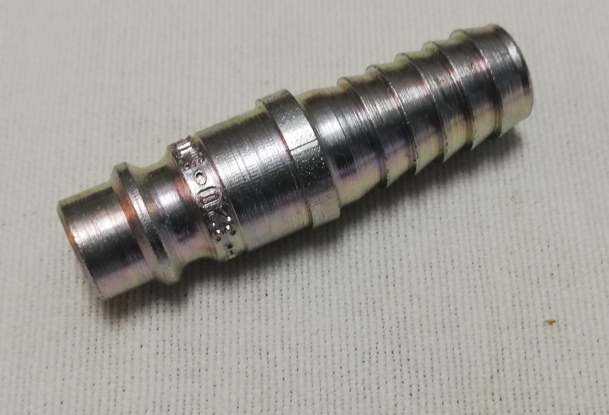 CEJN Nippel 320 med slanganslutning 3/8" 5004