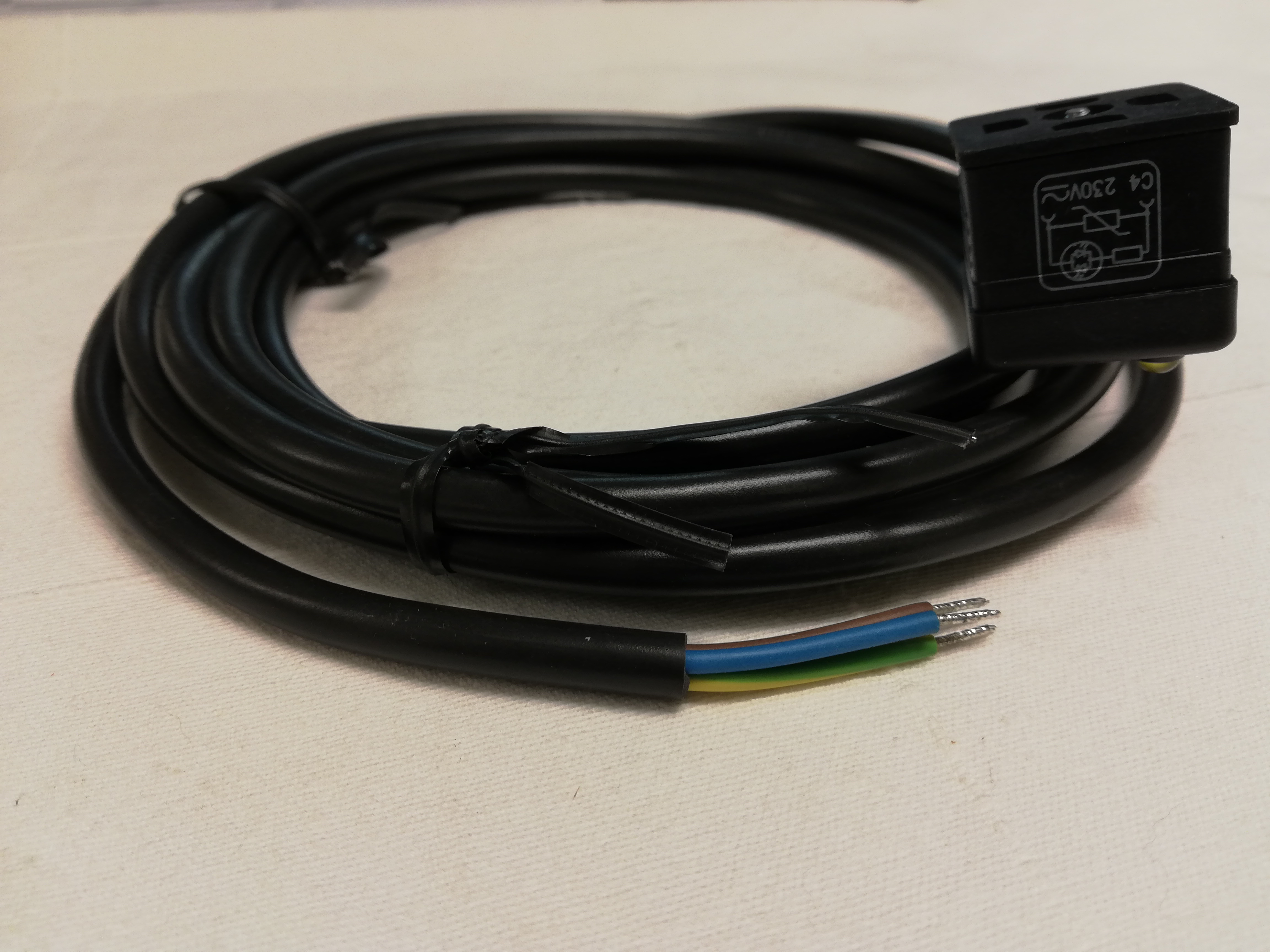 Cable connector 452 PVC 3M C4 230V