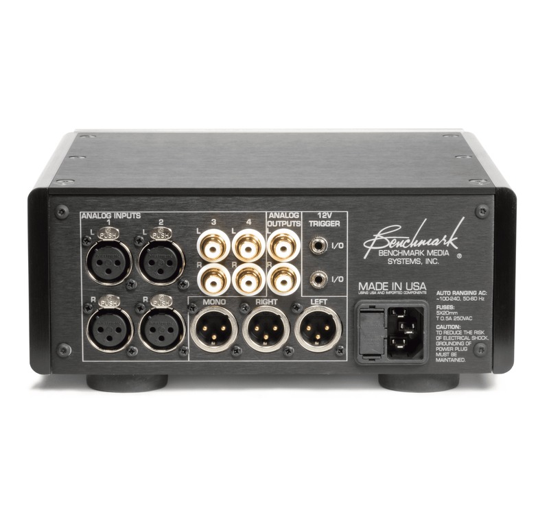 Benchmark LA4 - Black - without remote - 2