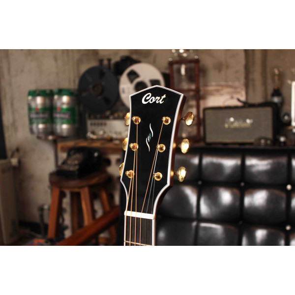 Cort Gold-D8 LB with bag - 9