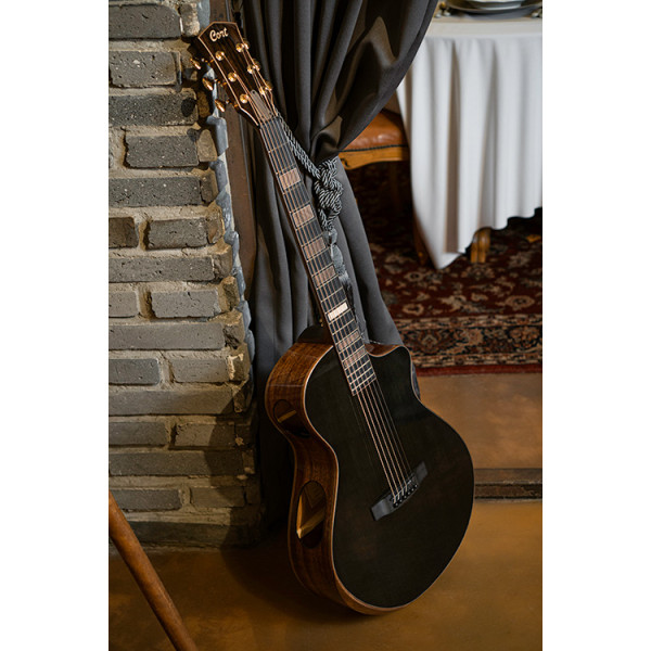 Cort Modern Black TBK med väska - 12