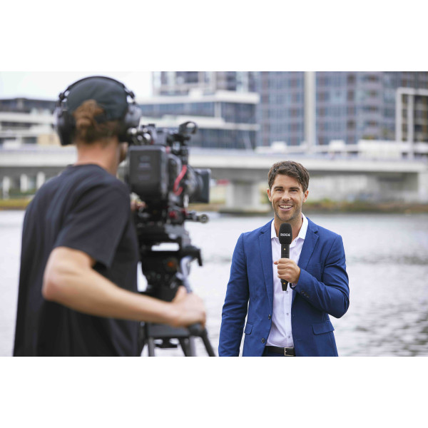 RODE Interview PRO Wireless Handheld Condenser Microphone - 9