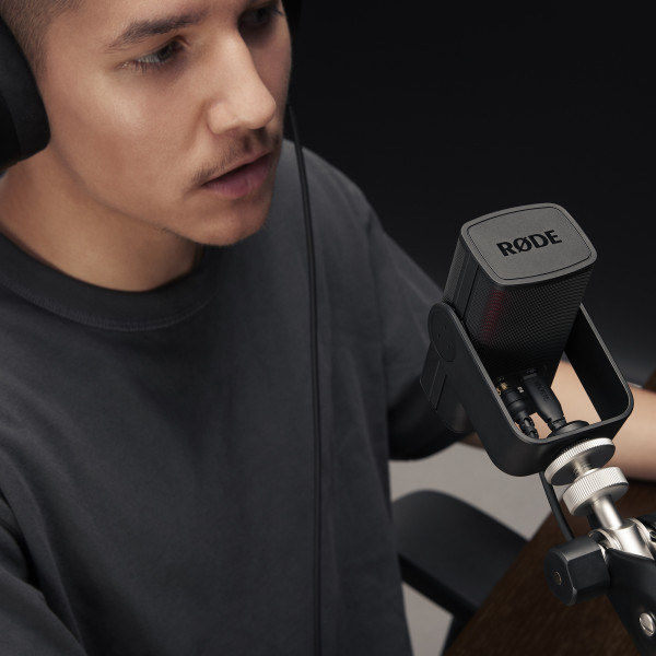 XCM-50 Compact USB-C Condenser microphone with advanced DSP for streamers and gamers. - 10