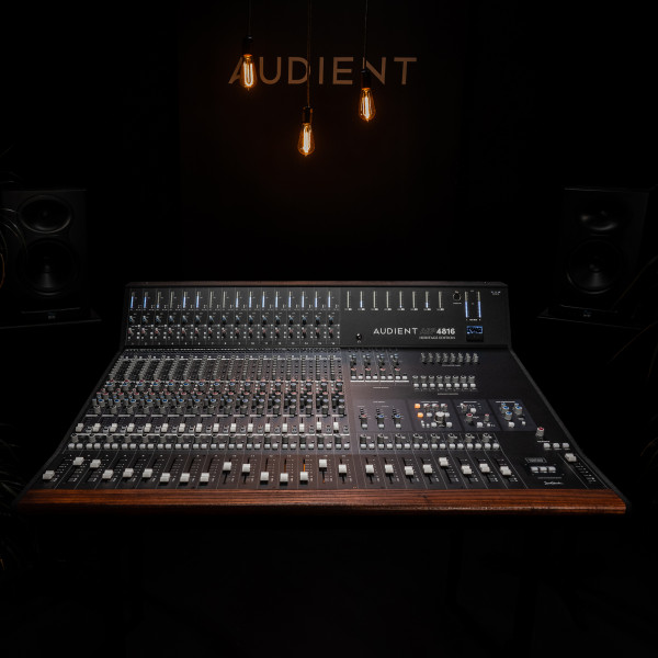 AUDIENT ASP4816-HE Small Format Analogue Recording Console - 5