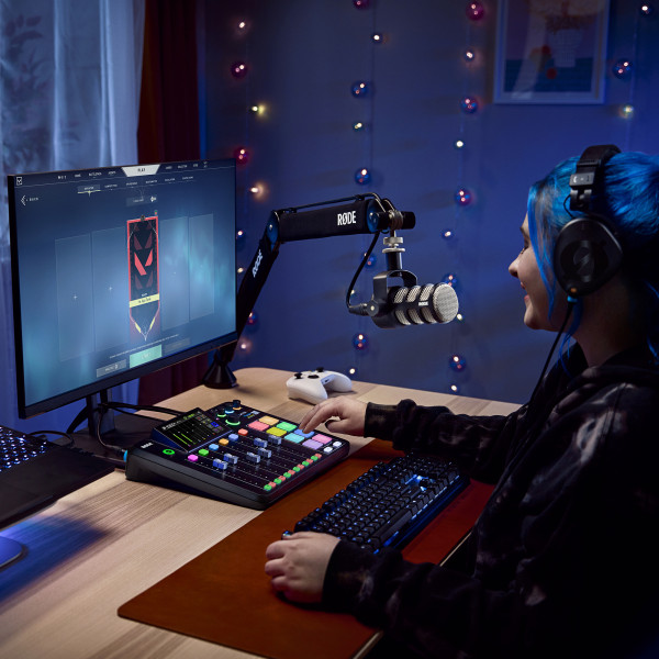 RODE RODECaster PRO II Integrated Audio Production Studio - 6