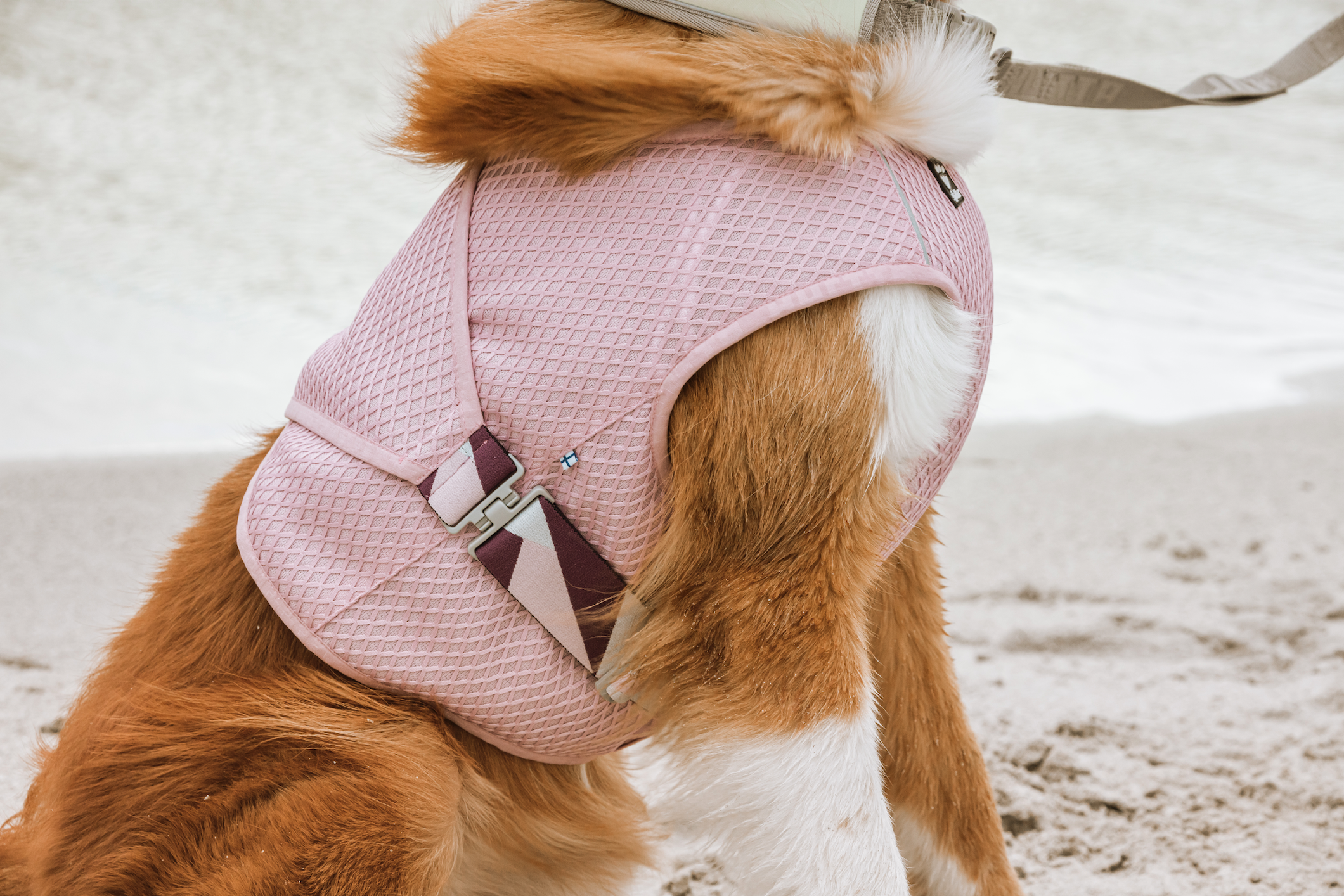 Hurtta Cooling Wrap Carnation rosa st 85-95 - 2