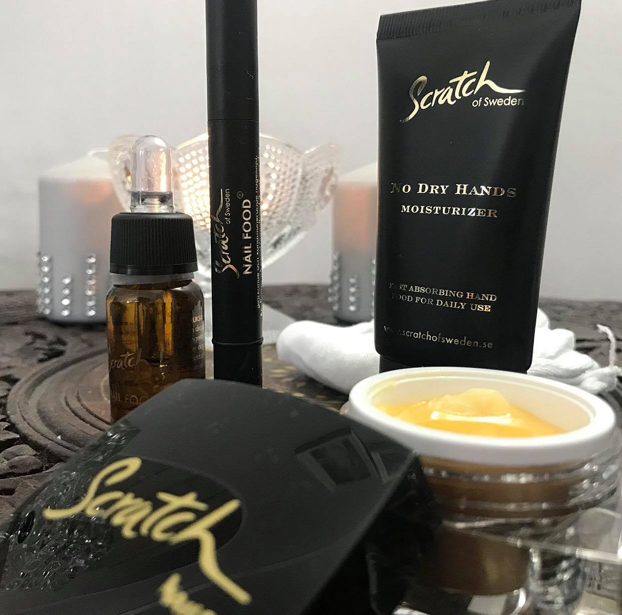 HAND & CUTICLE CARE Night Repair Scratch Shop