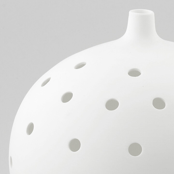 Stig Lindberg (Ting 1969) White Swelling Sculpture 18 cm