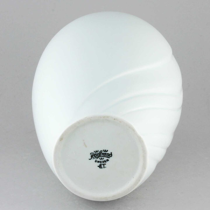 Helén Tapper (1980s) White Swelling Vase 24 cm