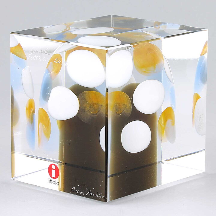 オイバ・トイッカ  ガラスのオブジェ Annual Cube  アニュアルキューブ 2020年 (新品)