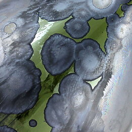 Isak Isaksson (2019) Unique Vase with Black Crystalline Glaze 16 cm