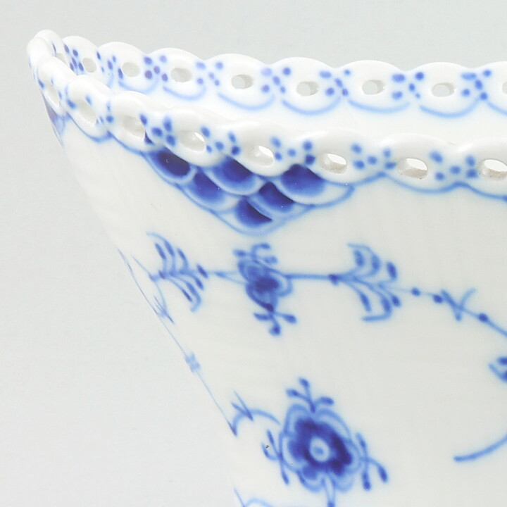 ロイヤルコペンハーゲン  Blue Flutedシリーズ  フルレース  ボウル  #1177  15cm  20世紀