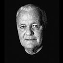 ラース・ヘルステン  喜びの表情をした透明なゾウ  13cm  1964年