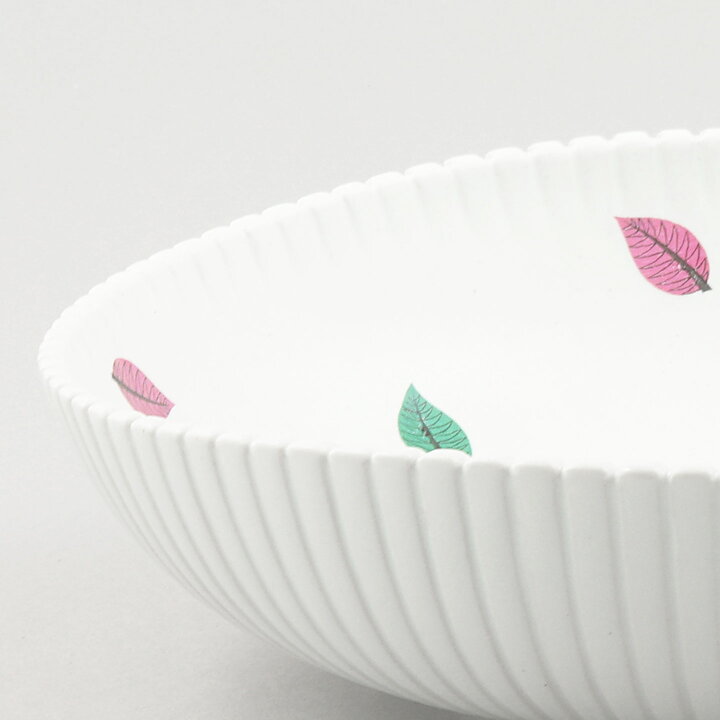 Stig Lindberg (Vinda 1950) White Bowl with Polychrome Leaf Decor 23 cm