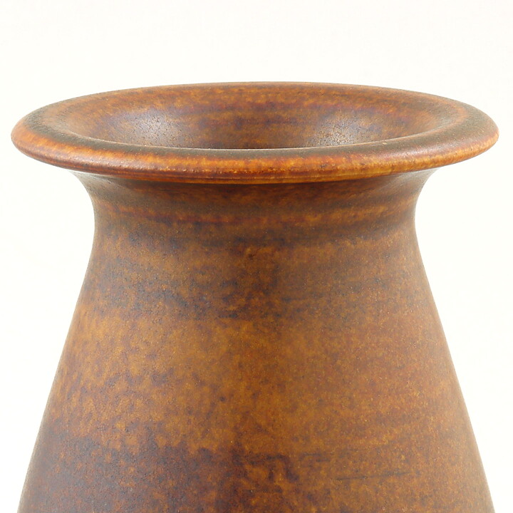 トリラー・トボ  一点もの  茶色のベース  (11cm)  1950年代