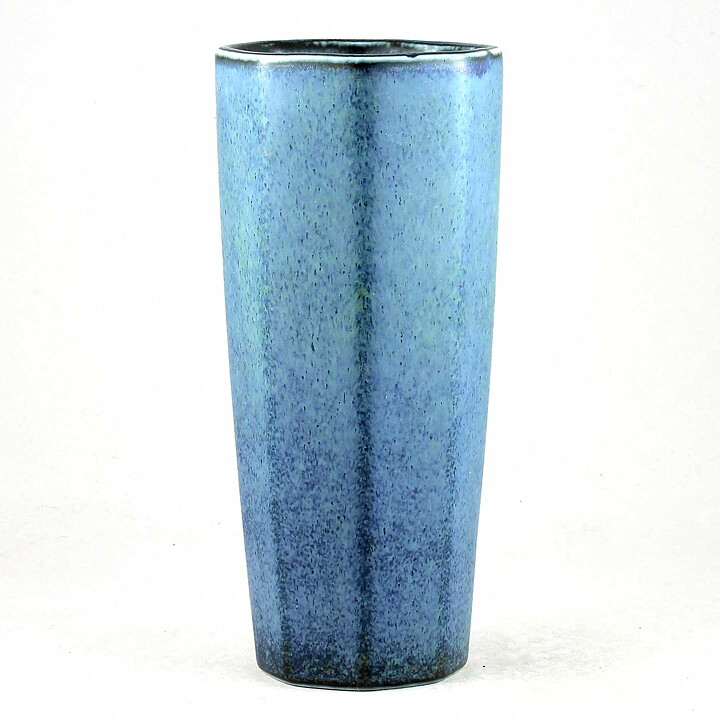 Carl-Harry Stålhane (CEK 1950s) Octagon Vase with Blue Haresfur Glaze (19 cm)