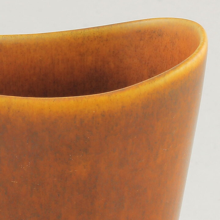 グナー・ニールンド フォルムが芸術的な茶色の花瓶 Vase 1960年代  10cm
