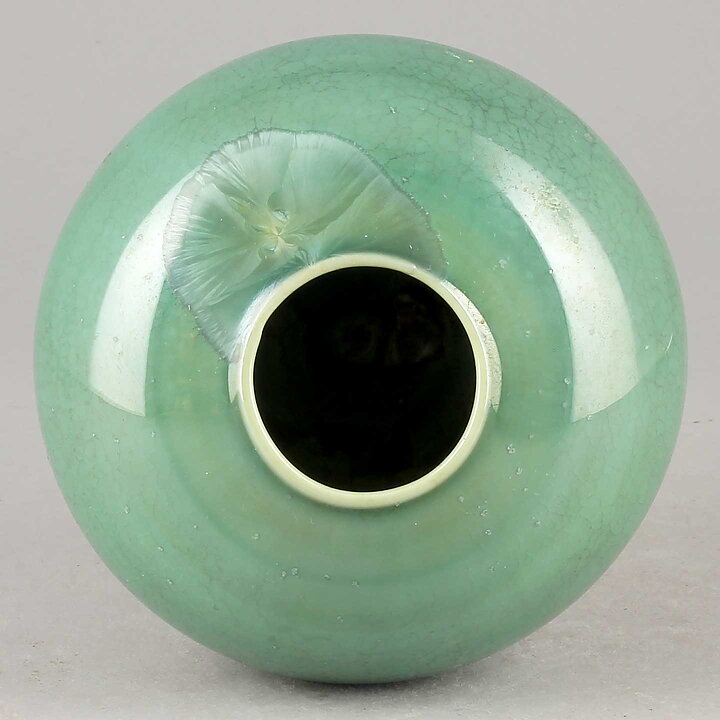 Isak Isaksson (2019) Unique Vase with Green Crystalline Glaze 10 cm