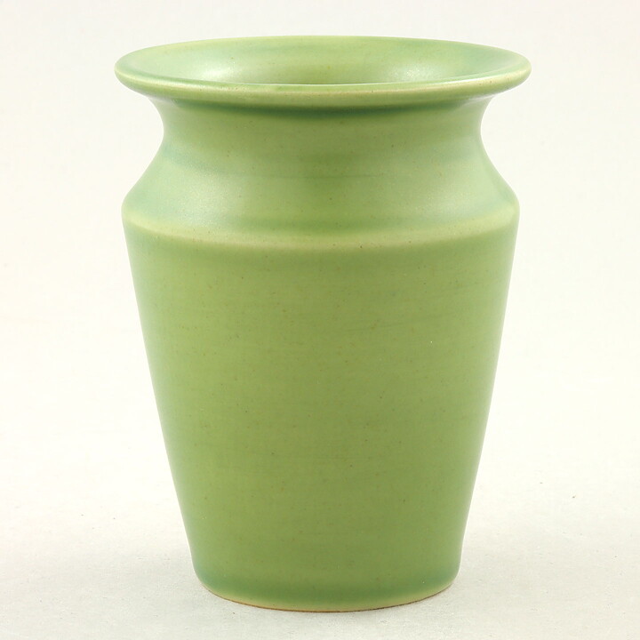 トボスタジオ  一点もの  緑色のベース  10cm  1950年代
