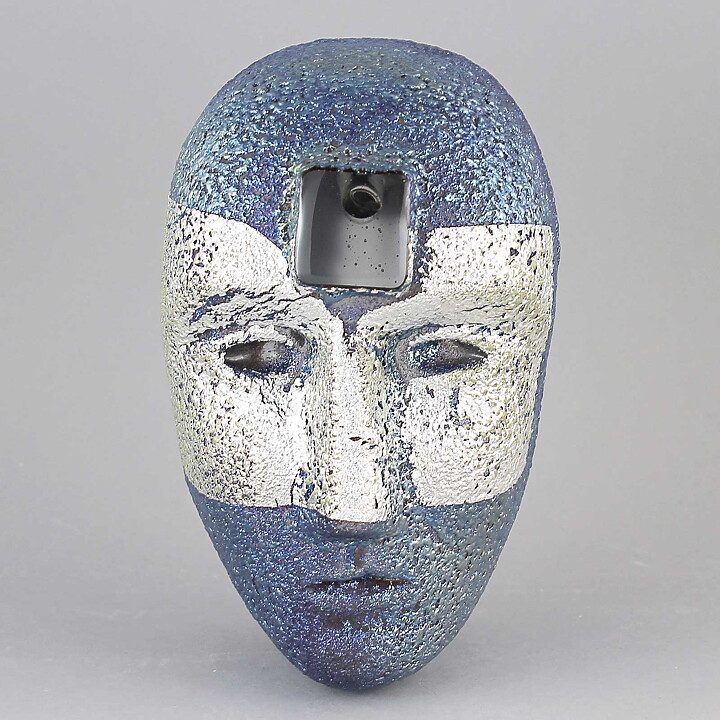 Bertil Vallien (Brains 2017) Glass Head "Look in"