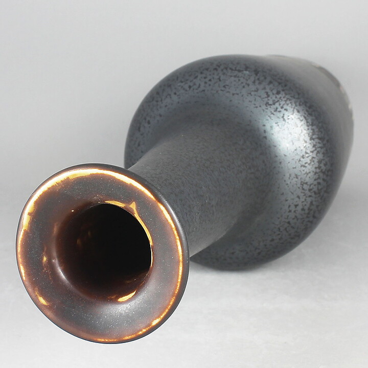 Gunnar Nylund (ASL 1964) Majestic Dark Brown Vase 34 cm