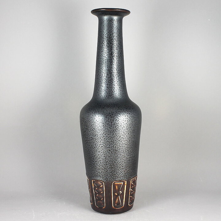 Gunnar Nylund (ASL 1964) Majestic Dark Brown Vase 34 cm