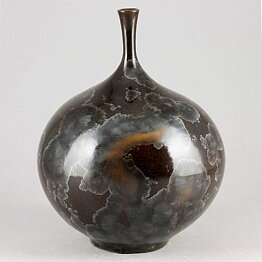 Isak Isaksson (2020) Unique Vase with Brown Crystalline Glaze 16 cm