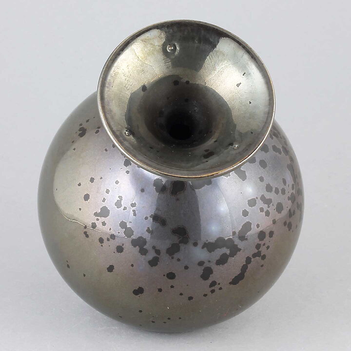 イサク・イサクソン　一点もの！　メタル調の花瓶  2018年  (13.5 cm)