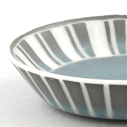 Gunnar Nylund (1965) Round Dish with Brown Decor 8 cm
