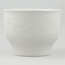 Gunvor Olin-Grönqvist (Suvi 1981) White Flowerpot with Flower Relief 17 cm 